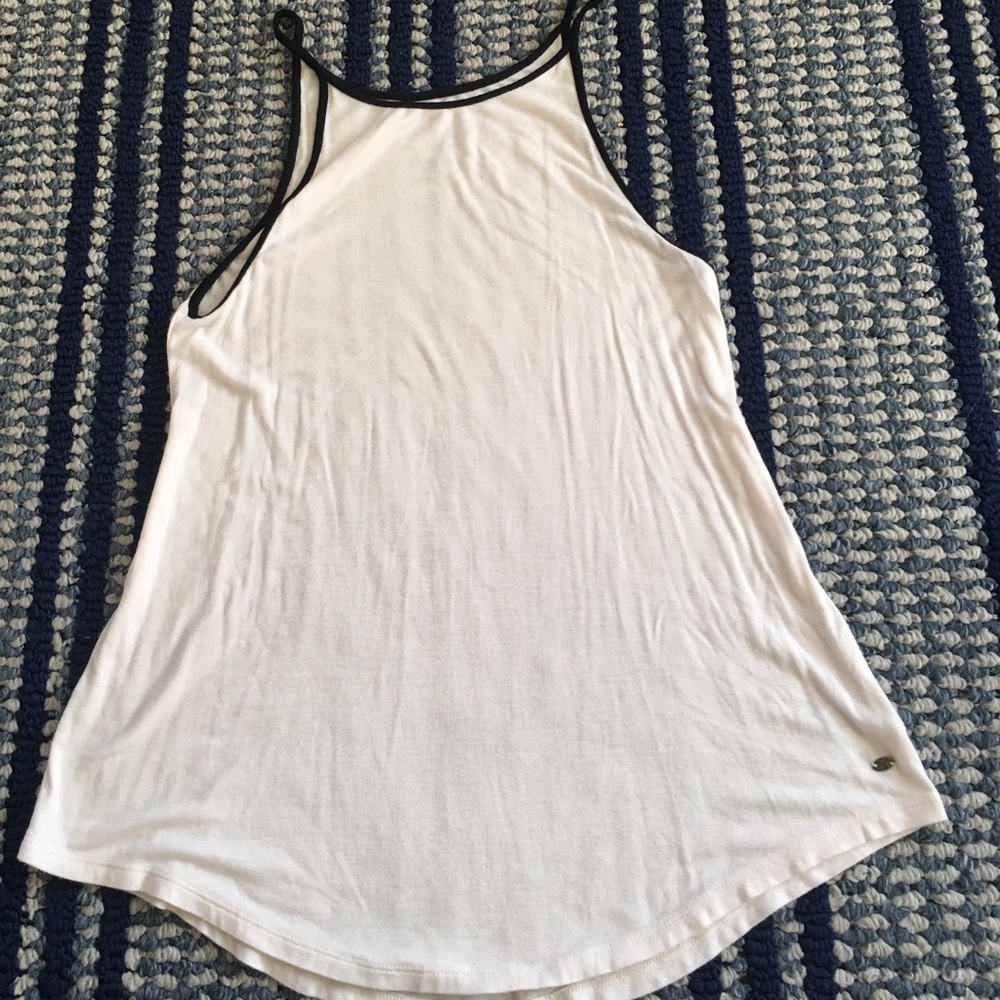 Flowy tank
